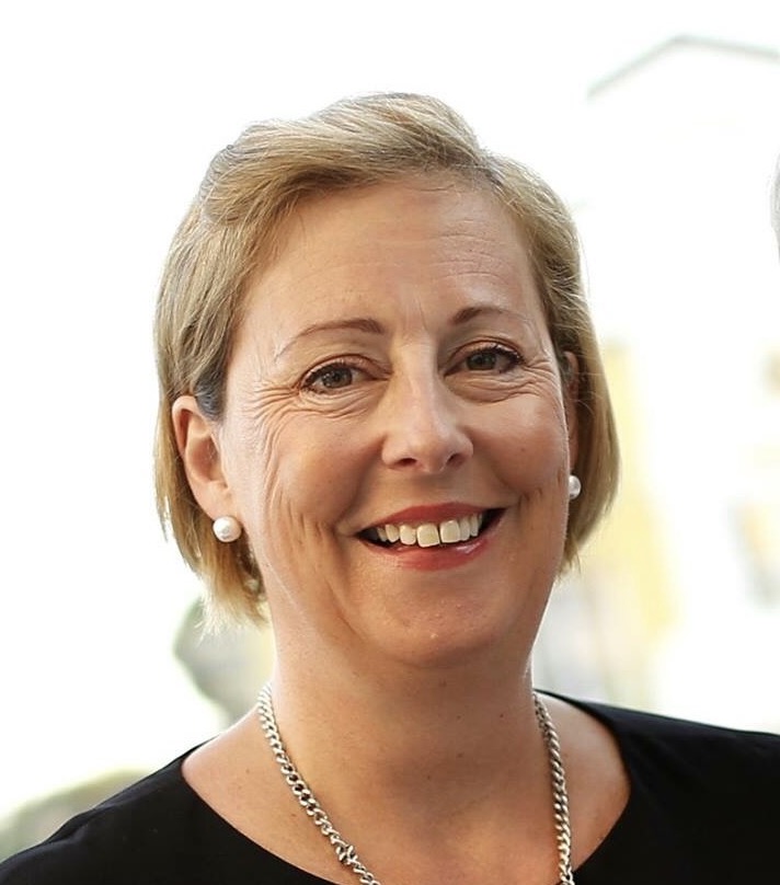 Alison Dickinson (002)