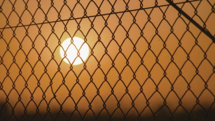 fence, blockade_0