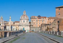 Low tourism numbers to Italy