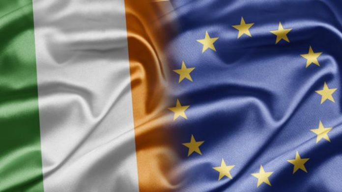 Ireland, EU, flags_1