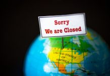Canada considers full border closure