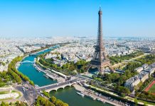France welcomes non-EU travellers