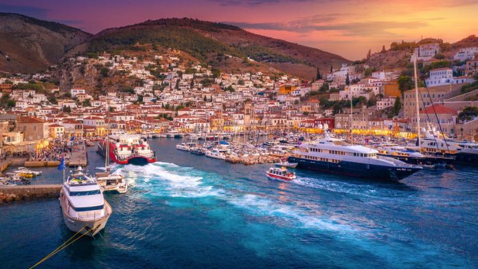 Hydra island Greece_iStock-1344603774