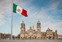 Mexico scraps all border rules