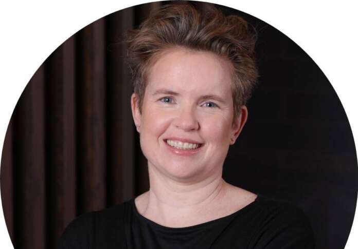 Jo Bennett