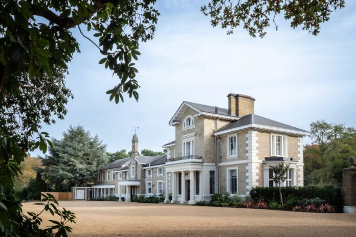 Loveday Esher Residence