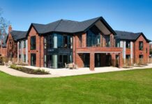 Anavo Group opens Sandstone Brook