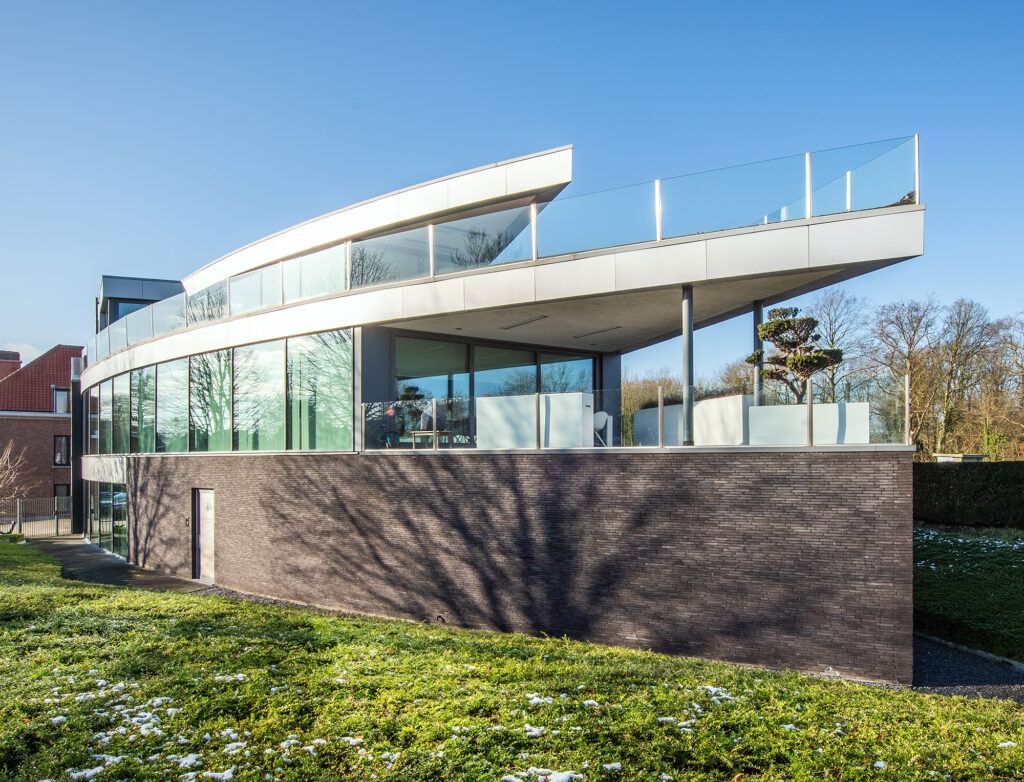 Optegra owner acquires Belgian ophthalmology group