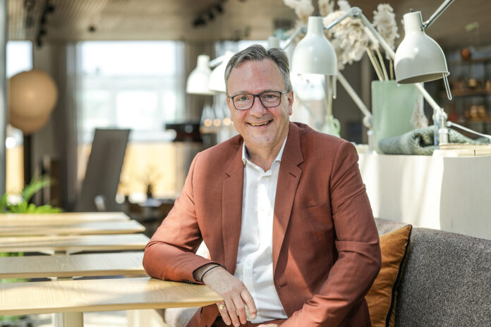 Peter Kerly _ MD Everon UK